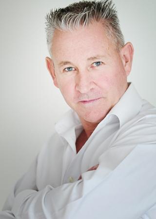 Alan Bates, International Stage Hypnotist from Cheshire